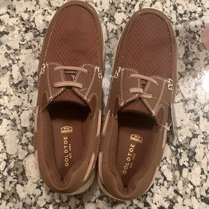 Goldtoe Shoes. Size 9.5. Comfort Plus